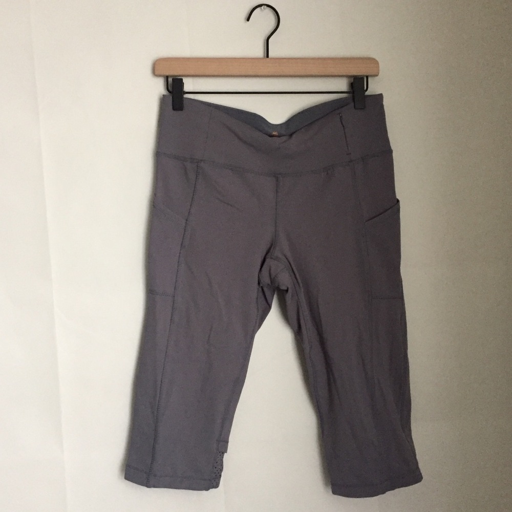 Tangerine Capri workout leggings